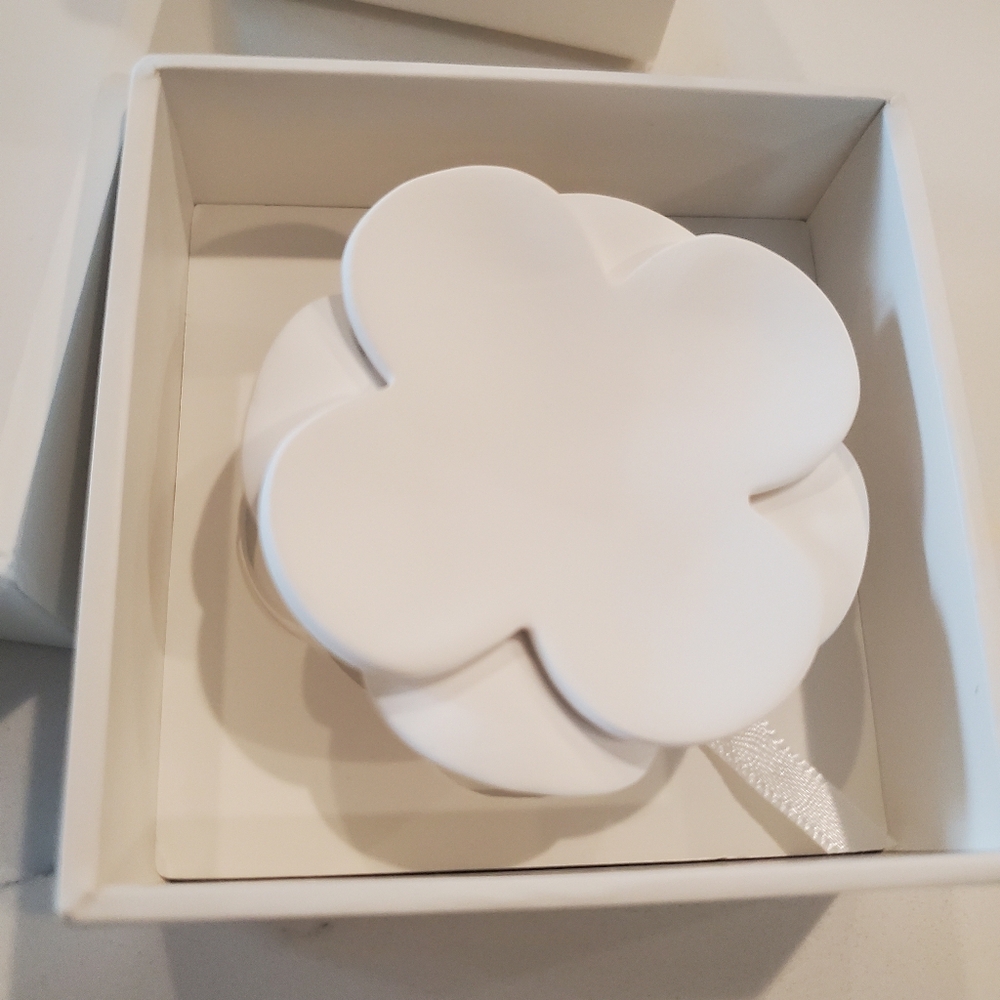 Chanel Diffuser/Paper Weight - Picture 3 of 6